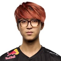 Transformasi Hans Sama pun ramai diperbincangkan di forum Korea Selatan. Banyak orang yang terkejut dengan bagaimana perubahan gayanya yang lebih sederhana tapi jadi jauh lebih menawan. Foto: Instagram