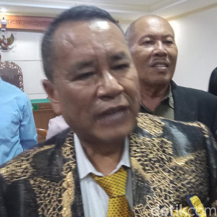 Hotman Paris di PN Tipikor Denpasar, Selasa (24/10/2023). (Aryo Mahendro/detikBali)