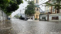 Foto: Genangan air di Jalan Pendidikan I, Kelurahan Tidung, Kecamatan Rappocini, Makassar. (Muhammad Darwan/detikSulsel)