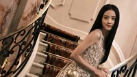Sebagai member BLACKPINK, Jisoo memiliki segudang aktivitas. Ia juga disibukkan dengan kegiatan sebagai brand ambassador merek fashion ternama. Foto: Instagram sooyaaa__