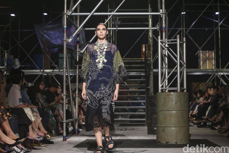 Koleksi Terbaru Biyan 133 Spring 2024 Koleksi Terbaru Biyan 133 Spring 2024