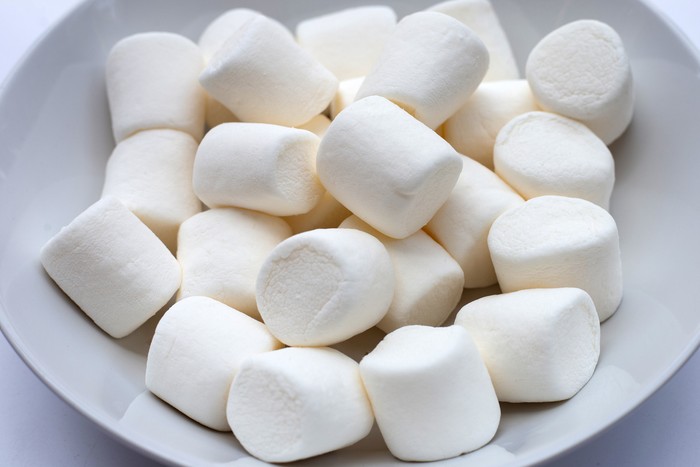 racikan kopi dan marshmallow