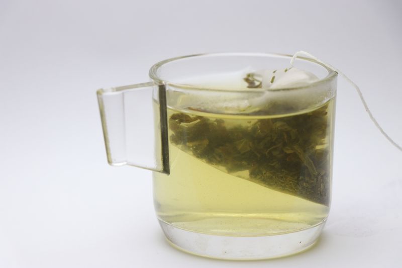 Minuman yang dikonsumsi untuk ratakan perut buncit