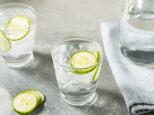 5 Minuman Peluntur Lemak Tuntaskan Perut Buncit