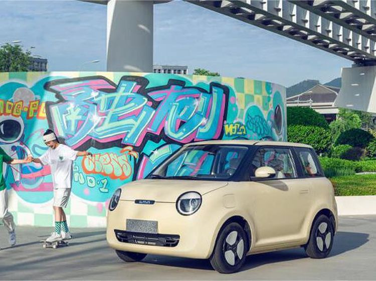 Ini Tampang Mobil Listrik Rp 135 Jutaan yang Bisa Jalan 300 Km Sekali Cas