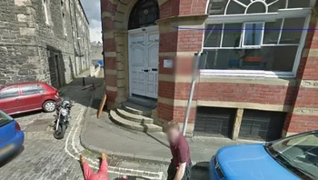 Google Street View menangkap pembunuhan. Tapi itu ternyata palsu Foto: Sisi Terang