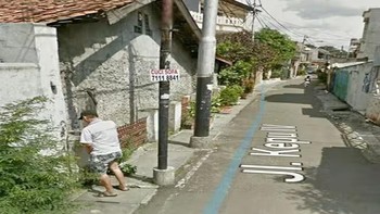 Ada yang ketahuan kencing sembarangan. Foto: Sisi Terang