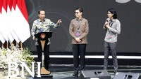Depresiasi mata uang rupiah masih dalam batas wajar, disertai dengan inflasi masih terkendali sehingga sektor riil masih tetap terjaga dengan baik. Secara makro ekonomi Indonesia masih tumbuh dengan baik. 