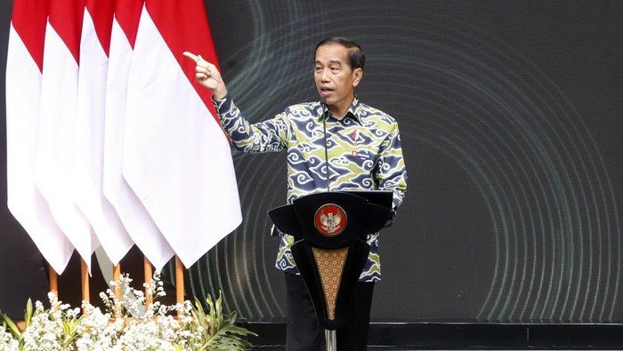 Momen Jokowi Buka BNI Investor Summit 2023 Di tengah perekonomian global yang menantang, perekonomian Indonesia masih aman, tercermin dari pertumbuhan ekonomi yang masih konsisten di angka lima persen.