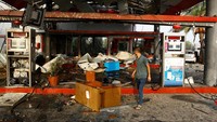 Militer Israel telah menyerang lebih dari 400 target di wilayah Jalur Gaza dalam sehari terakhir hingga menyebabkan sejumlah kerusakan.  