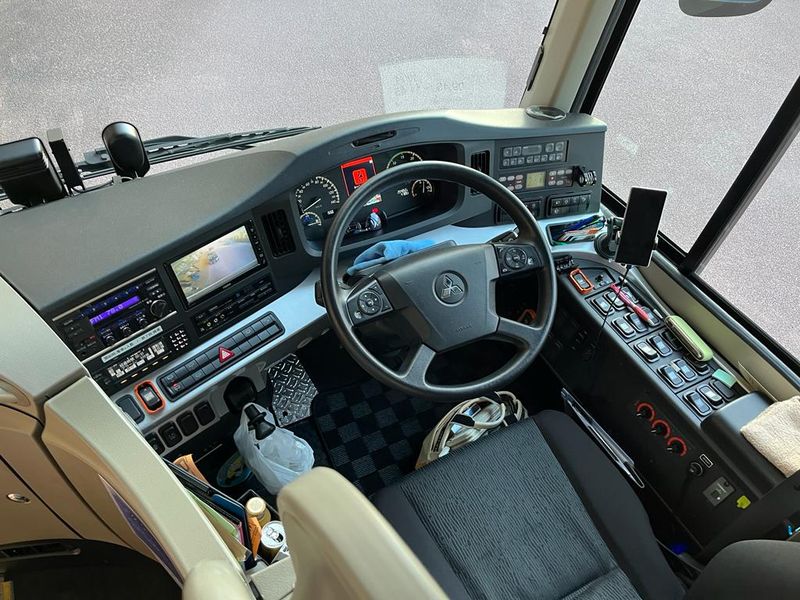 Potret bus di kota Tokyo, Jepang