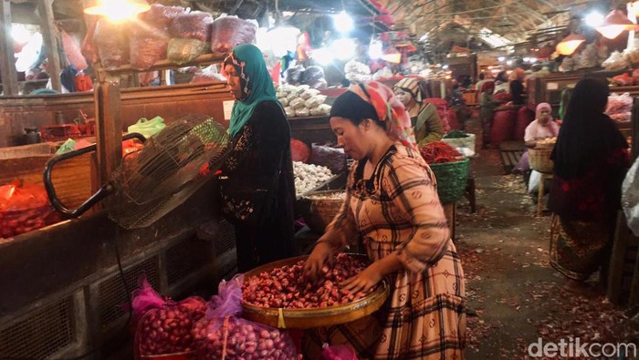 Potret Pasar Pabean Surabaya Potret Pasar Pabean Surabaya