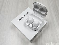 Unboxing Samsung Galaxy Buds FE, TWS Rp 1 Jutaan Punya Peredam Bising