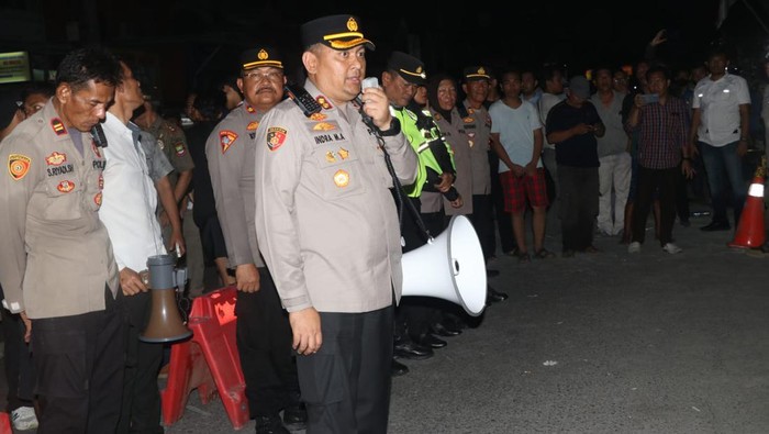 Wakapolresta Tangerang AKBP Indra Mardiana pimpin pengamanan pemasangan plang di Pasar Kutabumi (dok. Ist)
