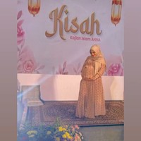 Aurel sendiri tampil cantik mengenakan busana berwarna pastel. Penampilannya itu kian memesona ditambah dengan pulasan makeup di wajahnya. Foto: Instagram