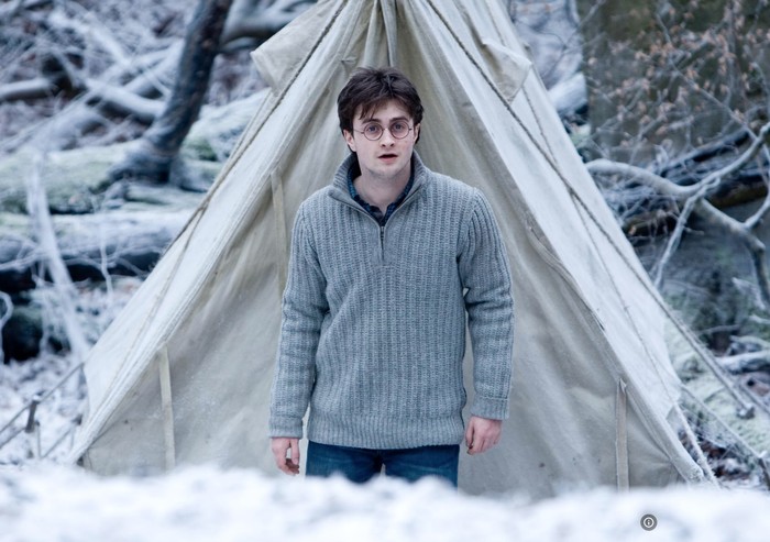 Daniel Radcliffe Cuplikan adegan Daniel Radcliffe di Harry Potter and the Deathly Hallows: Part 1.