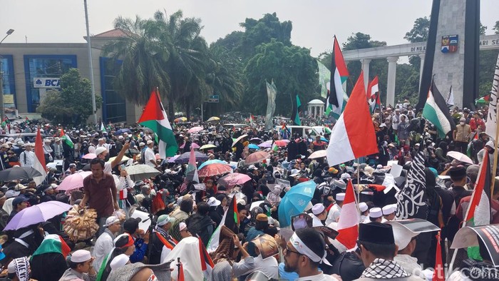 Demo bela Palestina di Tugu Kujang, Kota Bogor.