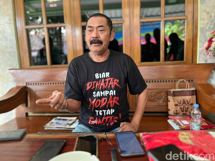 Ketua DPC PDIP Kota Solo FX Hadi Rudyatmo ditemui di Kediamannya, Rabu (25/10/2023).