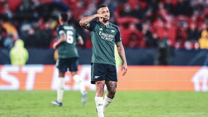 Kemenangan Arsenal atas Sevilla bisa berharga sangat mahal. Hal itu dikarenakan Gabriel Jesus tak mampu menuntaskan laga karena cedera.