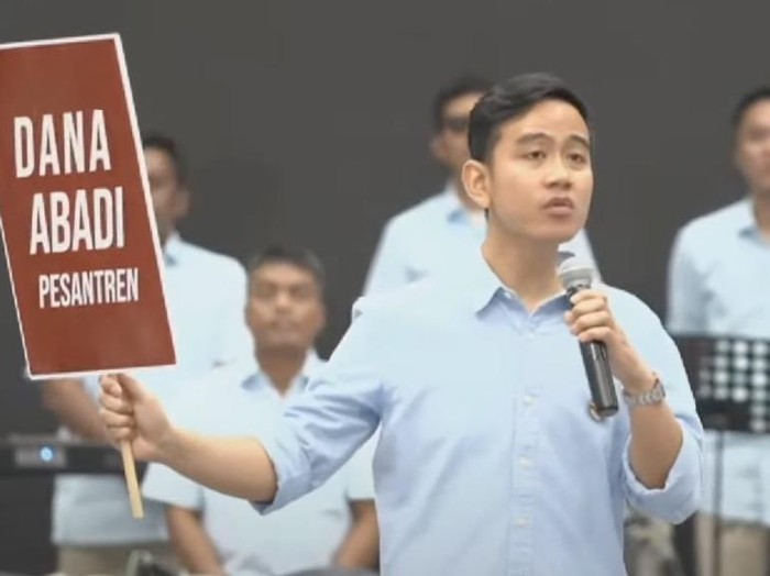 Gibran Rakabuming Raka saat memaparkan program di Indonesia Arena