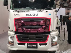 Isuzu Luncurkan Truk Hidrogen Giga Fuel Cell di Japan Mobility Show 2023