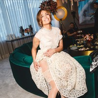 “Ini sangat halus, lembut namun mengungkapkan kepercayaan diri,” kata Jlo mempromosikan lingerienya. Foto: Dok. Instagram @intimissimiofficial