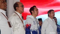 Petinggi parpol pendukung Prabowo-Gibran juga ikut mendampingi pendaftaran di KPU.  