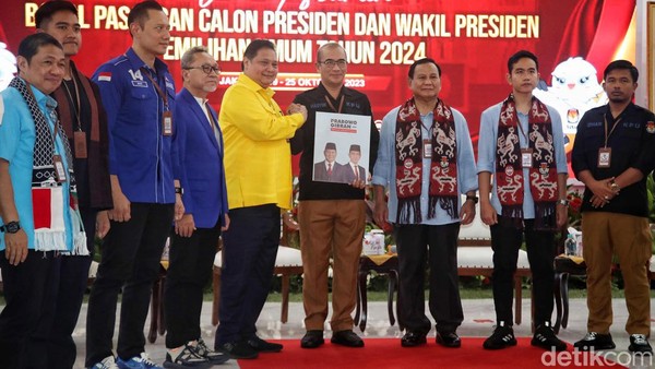 Momen Ketum Parpol Pendukung Dampingi Prabowo-Gibran Daftar ke KPU