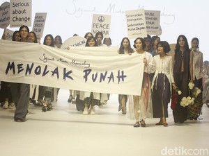 Suguhan Kisah Kain di JFW 2024, Merayakan Tradisi dan Aksi Bela Alam