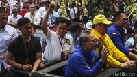 Para ketum parpol itu seperti Zulkifli Hasan, Airlangga Hartarto, Agus Harimurti Yudhoyono, Anis Matta, Yusril Ihza Mahendra, dan Kaesang Pangarep.