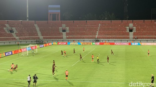 Laga PSM Makassar vs Hougang United.