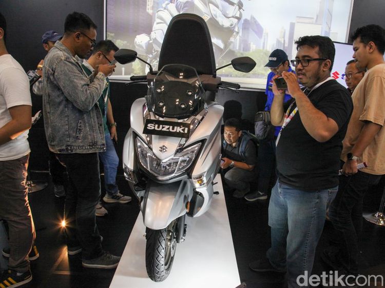 Launching di IMOS 2023, Ini Lho Wujud Suzuki Burgman Street EX
