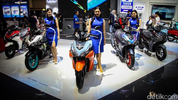 Mejeng di IMOS 2023, Yamaha Aerox Tampil Lebih Fresh!
