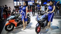 PT Yamaha Indonesia Motor Mfg. resmi meluncurkan Aerox 155 dengan varian warna dan grafis baru pada hari pembukaan Indonesia Motorcycle Show Plus (IMOS+) 2023 di ICE BSD City, Tangerang, Rabu (25/10/2023).
