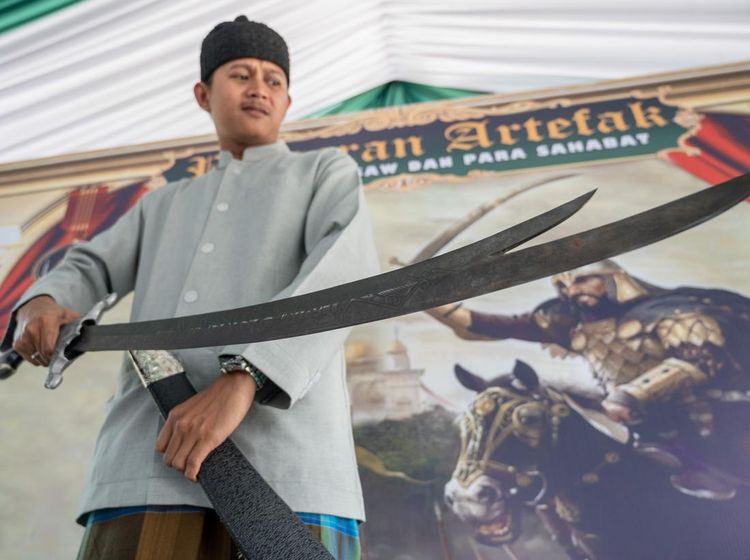 Melihat Pameran Artefak Nabi Muhammad SAW di Palu