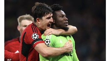 Harry Maguire dan Andre Onana kerap dikritik sebelumnya karena performa mereka yang kerap buruk. Tapi tidak seperti biasanya, semalam mereka jadi pahlawan kemenangan Manchester United. Foto: Twitter