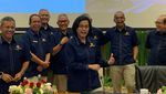 Momen Gibran Pamer KIS Lansia-Dana Abadi, Ini Respons Sri Mulyani Momen Gibran Pamer KIS Lansia-Dana Abadi, Ini Respons Sri Mulyani