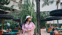 Hal tersebut tentu mendapat respon yang baik dari Olla Ramlan. Mengingat keduanya sudah lama berteman dan menjadi sahabat. Foto: Instagram @nindayunda