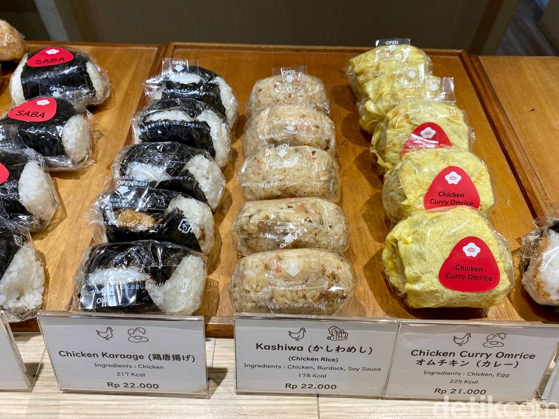 Onigiri Toiro: Onigiri Autentik Jepang Isi Udang Sakura dan Ikan Saba Ada di Sini!