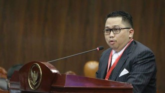 Rapat di DPR, Pakar Ini Nilai Suhartoyo Jadi Ketua MK Ilegal