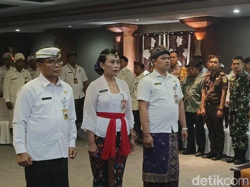 Pelantikan pejabat di Pemkot Denpasar.