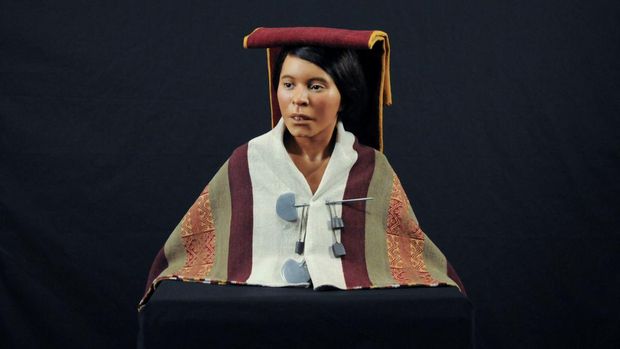The face, reconstructed using three-dimensional technology, of a girl who was sacrificed over 500 years ago and whose frozen body was discovered in 1995, is pictured at the Catholic University of Santa Maria, in Arequipa, Peru October 24, 2023. REUTERS/Ros Postigo NO RESALES. NO ARCHIVES