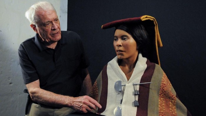 The face, reconstructed using three-dimensional technology, of a girl who was sacrificed over 500 years ago and whose frozen body was discovered in 1995, is pictured at the Catholic University of Santa Maria, in Arequipa, Peru October 24, 2023. REUTERS/Ros Postigo NO RESALES. NO ARCHIVES