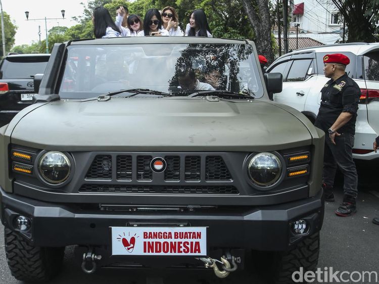 Ini Mobil Maung Buatan Pindad yang Antar Prabowo-Gibran ke KPU
