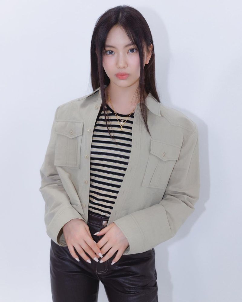 Model poni Korea.