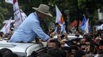 Potret Prabowo Bertopi Koboi Usai Daftar Capres di KPU