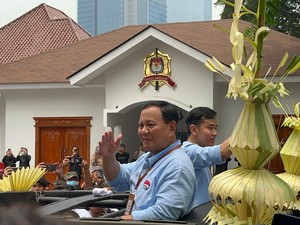 Daftar Capres-Cawapres, Prabowo-Gibran Tiba di KPU Naik Maung Pindad