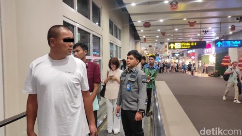 Satu WN China diusir dari Bali.