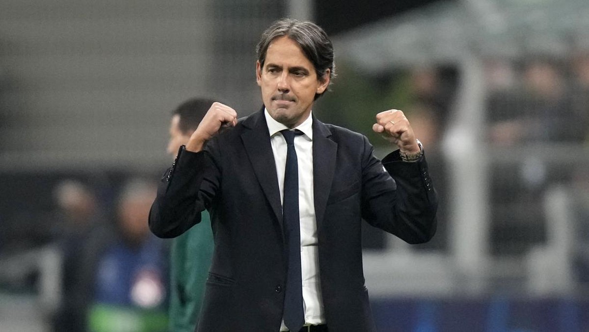 Pelatih Inter Milan, Simone Inzaghi. Foto: AP/Luca Bruno