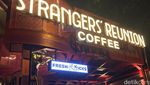 Ngopi Sambil Makan Dimsum di Kafe Bergaya Rustic Bintaro Sektor 9